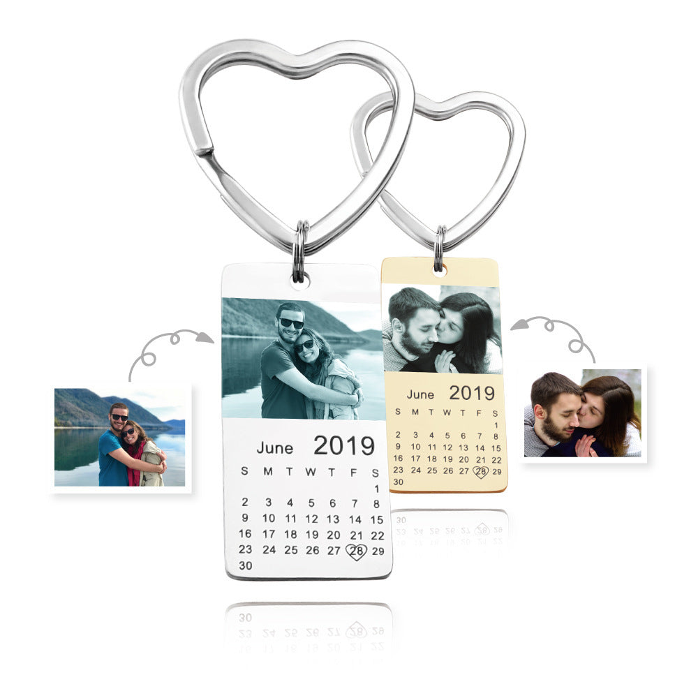 Chaveiro Personalizado com Foto de Aniversário e Design de Calendário