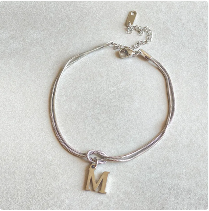 Pulseira Nó do Amor – Corrente de Cobra Dourada