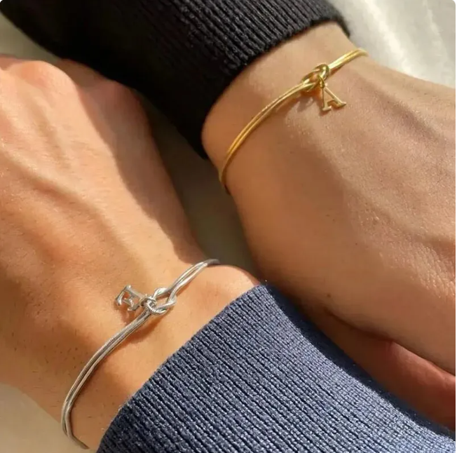 Pulseira Nó do Amor – Corrente de Cobra Dourada