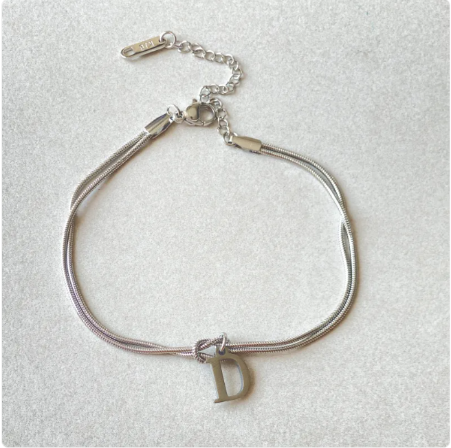 Pulseira Nó do Amor – Corrente de Cobra Dourada