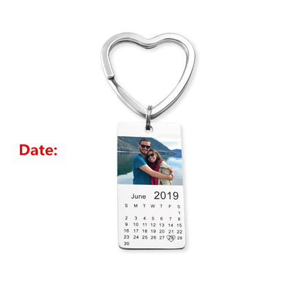 Chaveiro Personalizado com Foto de Aniversário e Design de Calendário