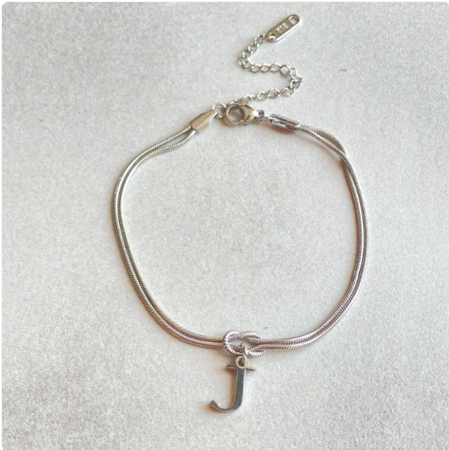 Pulseira Nó do Amor – Corrente de Cobra Dourada